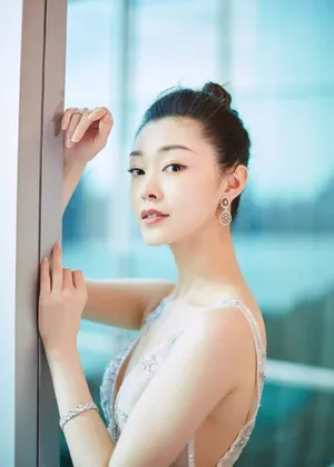 性感美女明星宋轶妩媚写真_8