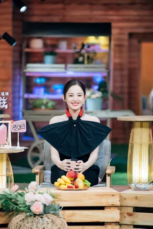 美女明星娜扎性感妩媚写真_6
