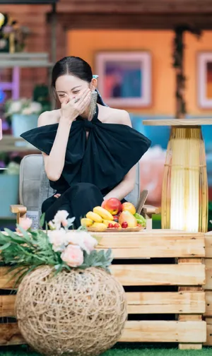 美女明星娜扎性感妩媚写真_9