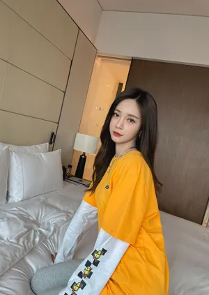 沈梦辰运动风明亮活力美照图片_1