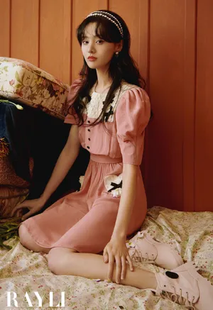 郑爽灵动少女风写真图片_1