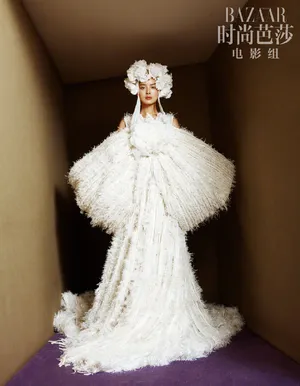 性感美女明星辛芷蕾妩媚优雅写真_8