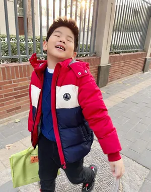 胡可安吉可爱比耶小鱼儿放飞自我图片_1