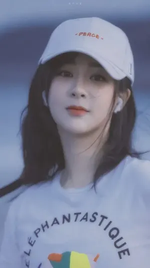 时尚性感美女明星杨紫写真_2