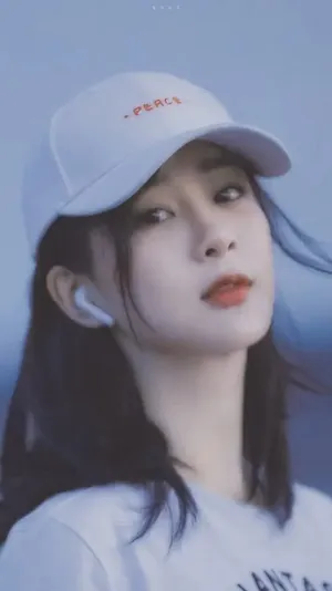 时尚性感美女明星杨紫写真_6