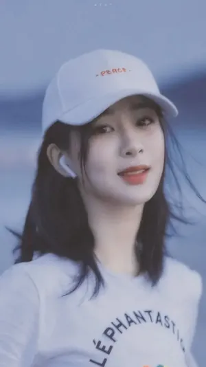 时尚性感美女明星杨紫写真_8