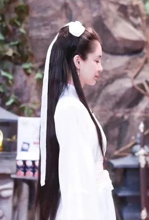 Angelababy小龙女造型_3