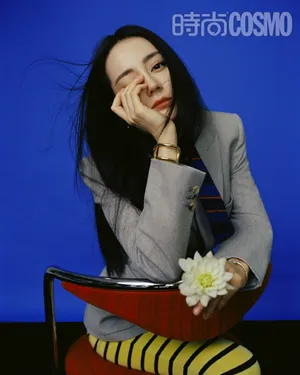 迪丽热巴明艳优雅写真图片_1