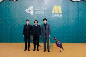 黄轩海南岛国际电影节帅气写真图片_13