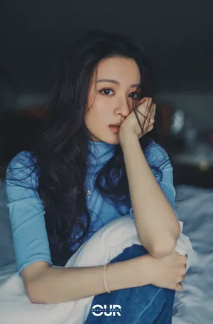 王楚然雀斑妆时尚写真图片