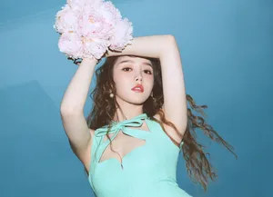 性感美女姜贞羽妩媚优雅写真_2