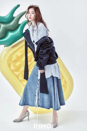 性感美女明星周雨彤时尚大片写真_2