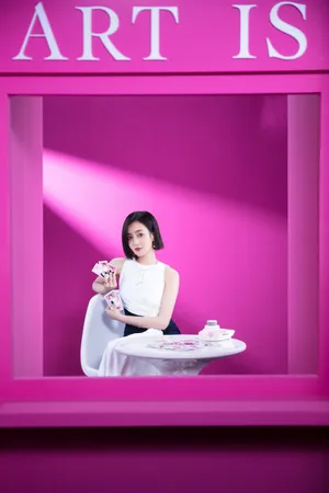 王梓薇高开叉礼服性感2020芭莎珠宝活动照图片_6