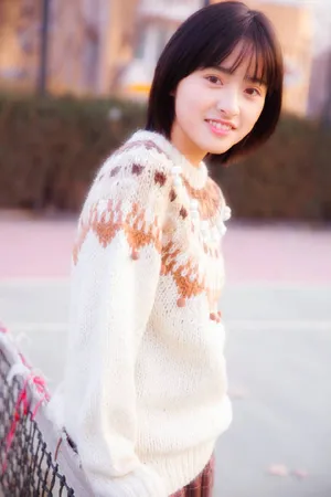 性感美女沈月妩媚优雅写真