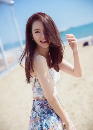 性感美女戚薇妩媚优雅写真_2