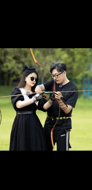 性感美女明星李湘王岳伦恩爱照片