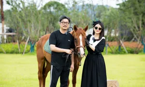 性感美女明星李湘王岳伦恩爱照片_5