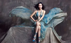 性感美女明星张歆艺妩媚优雅写真