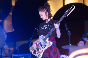 性感美女娜扎妩媚优雅写真
