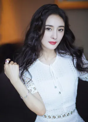 性感美女杨幂蕾丝透视诱惑写真