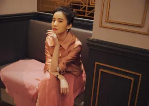 性感美女刘亦菲妩媚优雅写真_8