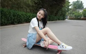 清纯小美女森碟美照_5