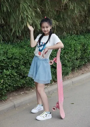 清纯小美女森碟美照_6