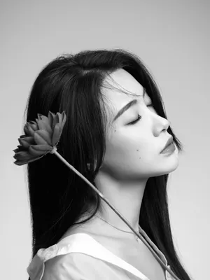 戴萌黑白怼脸写真图片_1