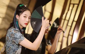 SNH48孙芮国风旗袍性感写真图片_8
