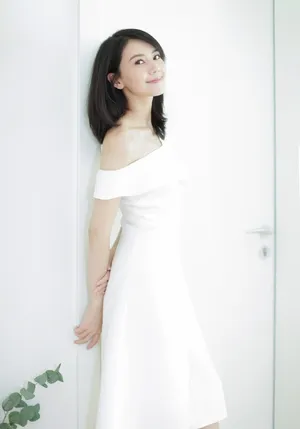 性感美女高圆圆妩媚优雅写真
