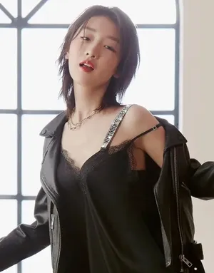性感美女周冬雨妩媚撩人写真_9