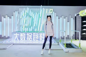 关晓彤甜酷运动风写真图片_6