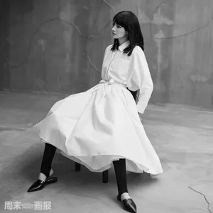 郑爽最新黑白写真大片