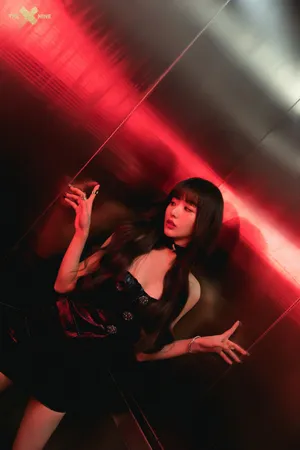 性感美女孔雪儿妩媚撩人诱惑写真_1