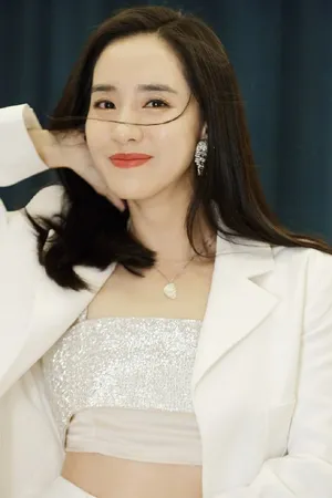 性感美女王智前凸后翘妩媚写真_2