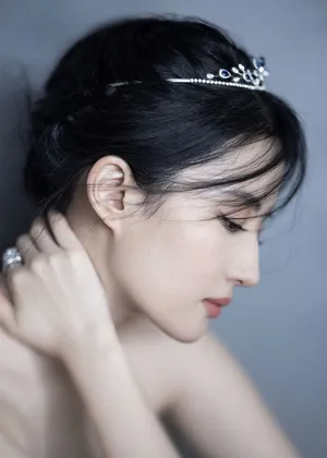 性感美女刘亦菲妩媚撩人诱惑写真_2