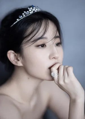 性感美女刘亦菲妩媚撩人诱惑写真_4