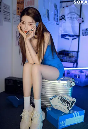 元气少女周麟嘉撩人美腿性感写真图片_1