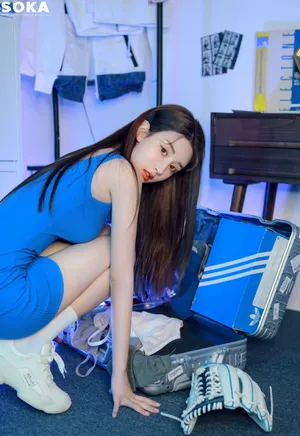 元气少女周麟嘉撩人美腿性感写真图片_5