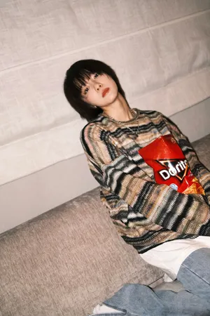 成果短发私服俏皮活力写真图片_6