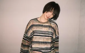 成果短发私服俏皮活力写真图片_7