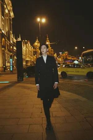 唐晓天西装帅气矜贵迷人写真图片_6