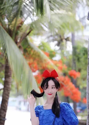 张檬cos魔女宅急便琪琪可爱俏皮美照图片