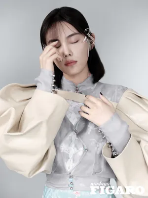 韩丹桐黑白灰杂志大片图片_5