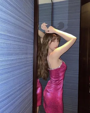 性感美女明星虞书欣妩媚优雅个性写真_7