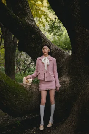 优雅女神孔雪儿气质写真_5