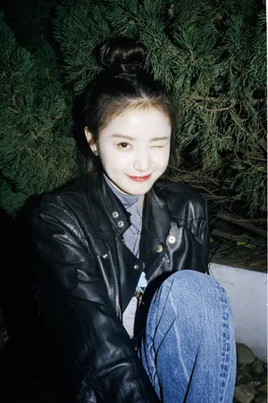 林小宅夜晚网球场皮衣写真图片_7