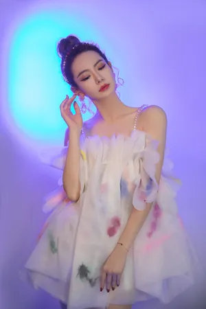 戚薇雾莲仙女裙性感写真图片_4