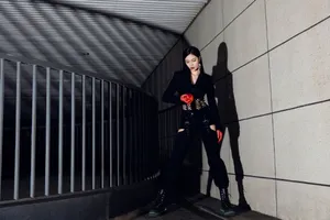 宋妍霏哥特风毒苹果女巫造型写真图片_3