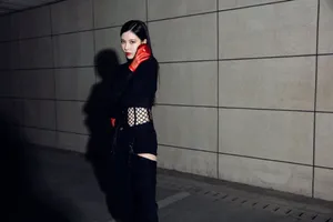 宋妍霏哥特风毒苹果女巫造型写真图片_7